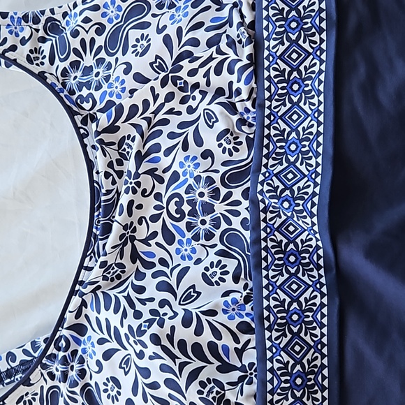 Lands End Bathing Suit Top - Tankini - Picture 3 of 7